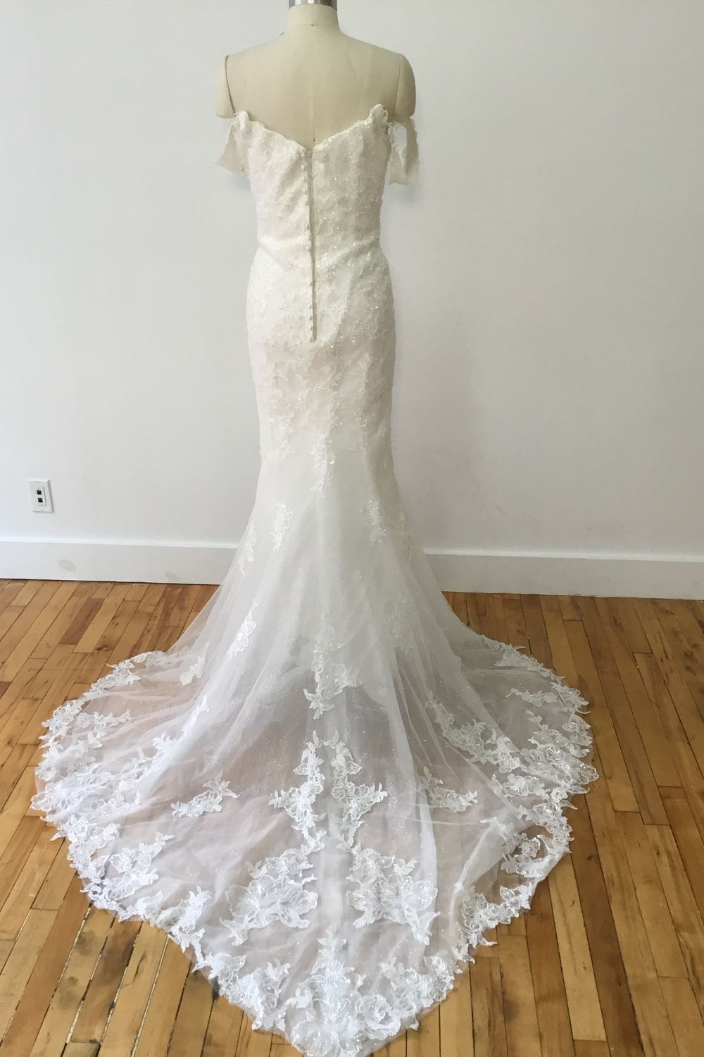 Essense of Australia D3960-L 3