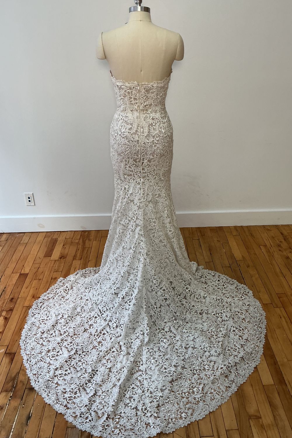 Lee Petra Grebenau SAINT-DRESS 3