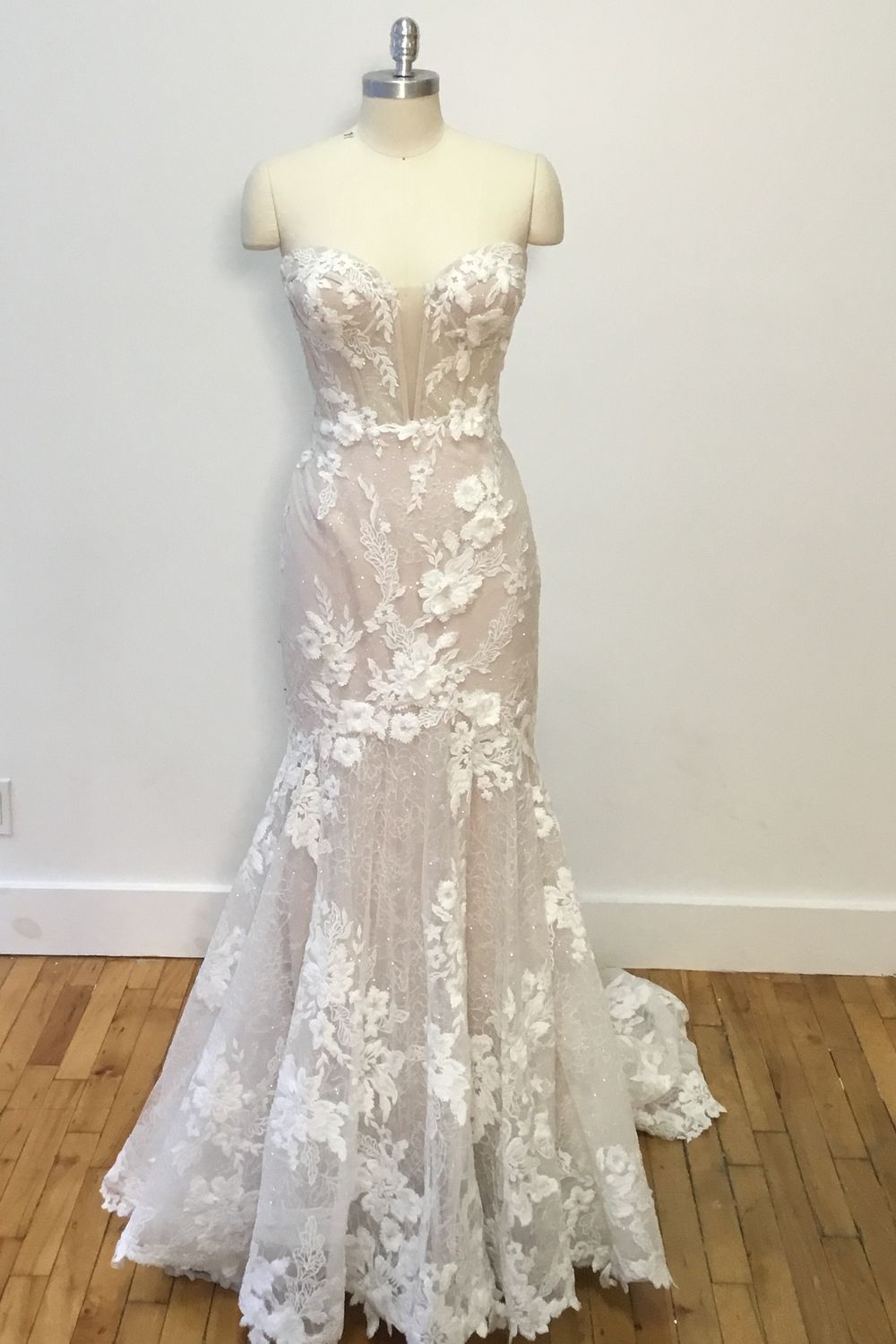 Maggie Sottero Ortensia-gown 2