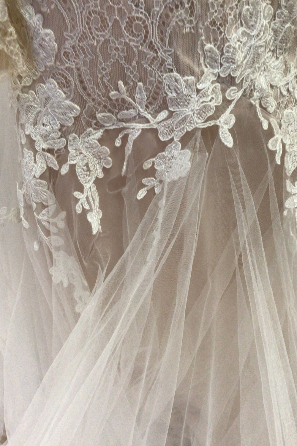 P BY PNINA TORNAI 2122 7