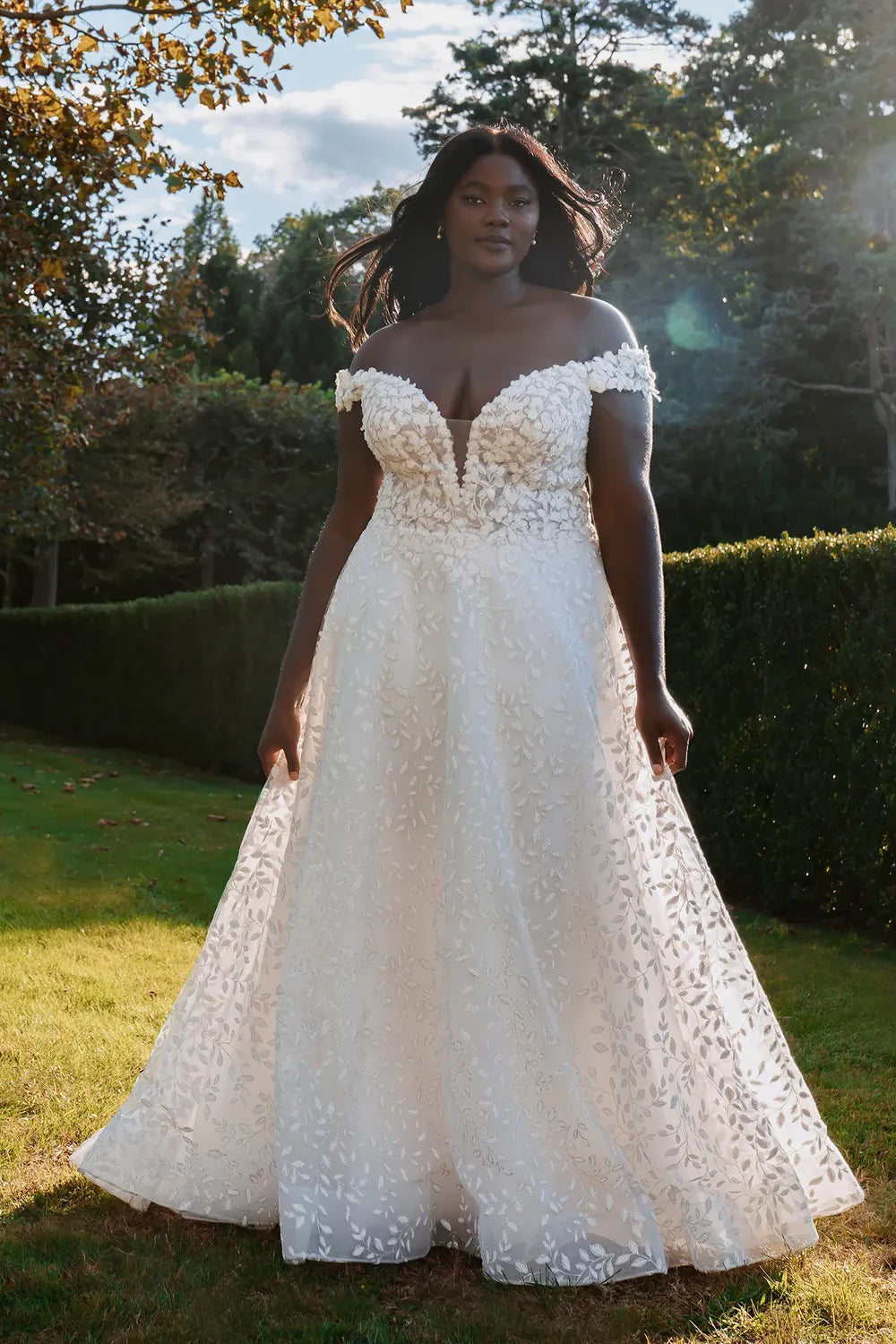 Sample Allure Bridals C639 Wedding Dress