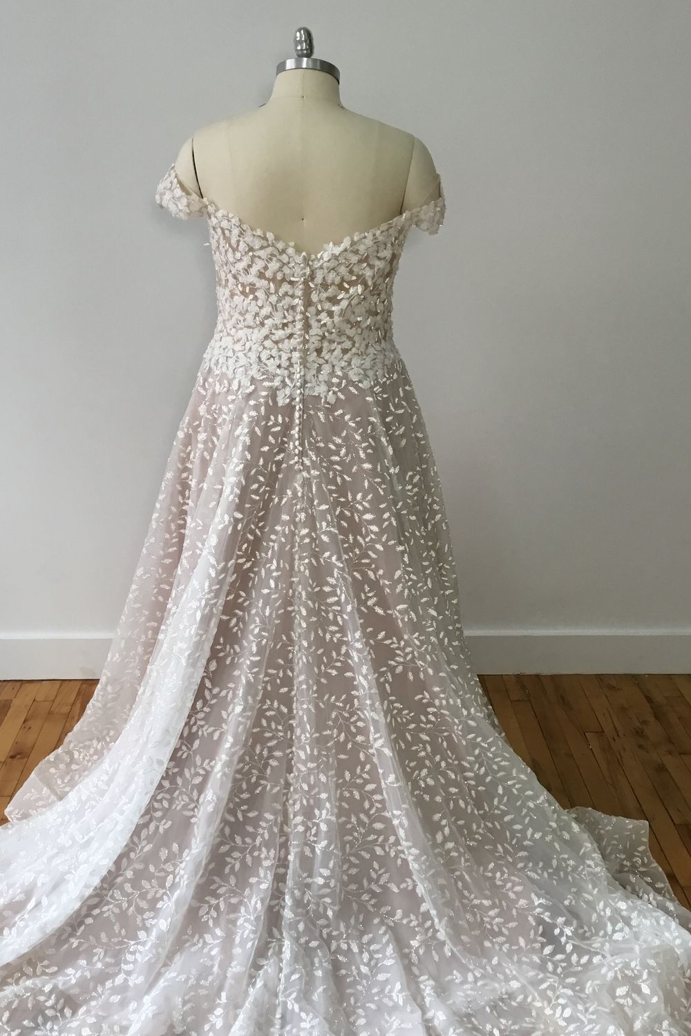 Allure Bridals C639 3