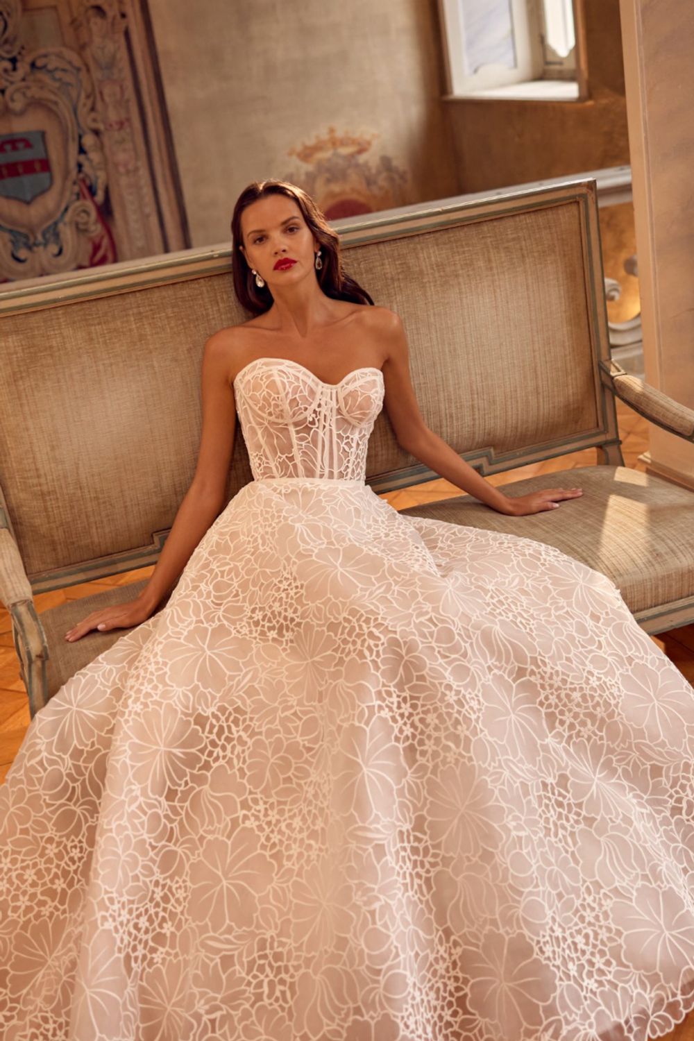 Sample Randy Fenoli HEAVEN-XS Wedding Dress