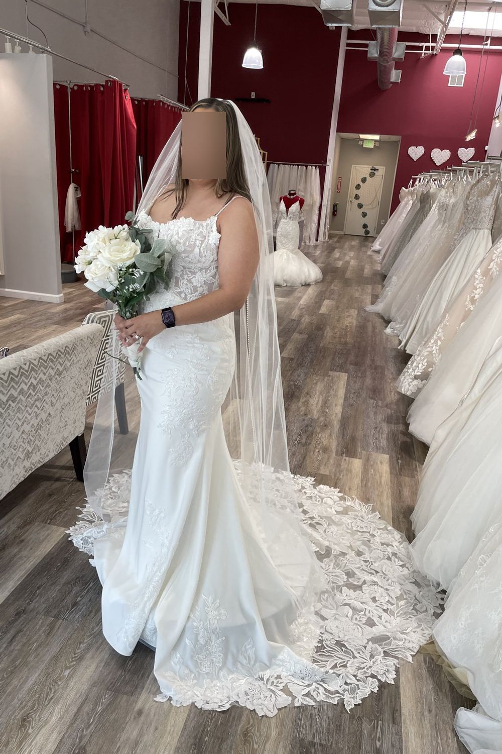 Never Worn Essense of Australia Fit and flare Wedding Dress