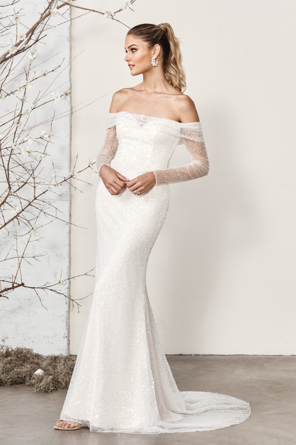 off the shoulder foldover dress Double fold over off shoulder strap v neckline ball gown wedding train dress  with short veil GLGL3822