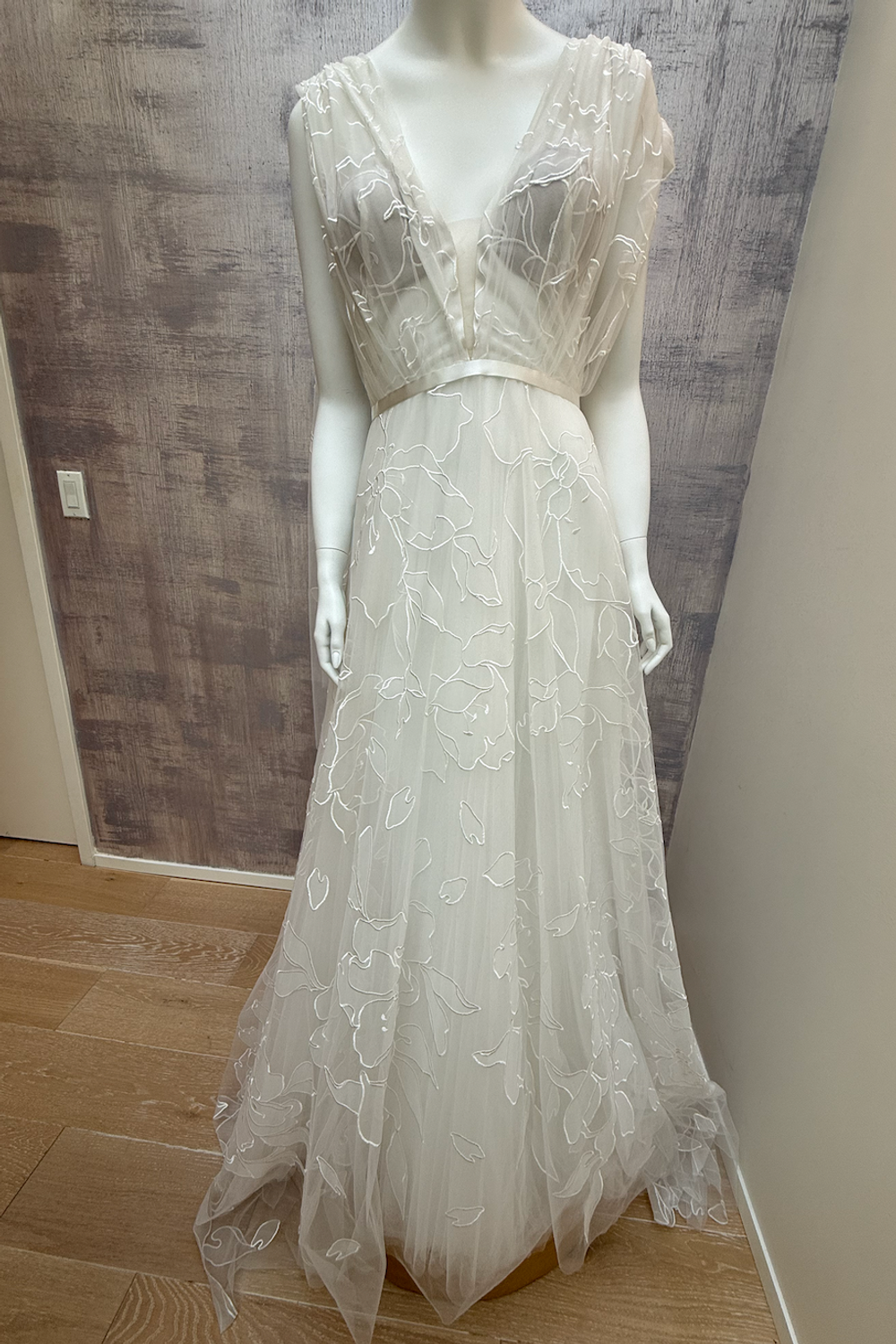 Daalarna Couture BRT-008A 4