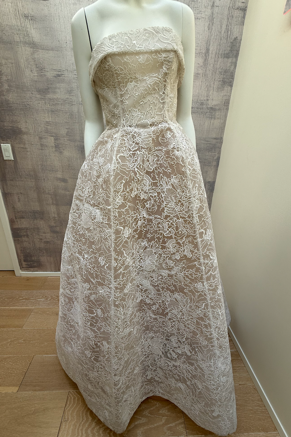 Liz Martinez Greta 4