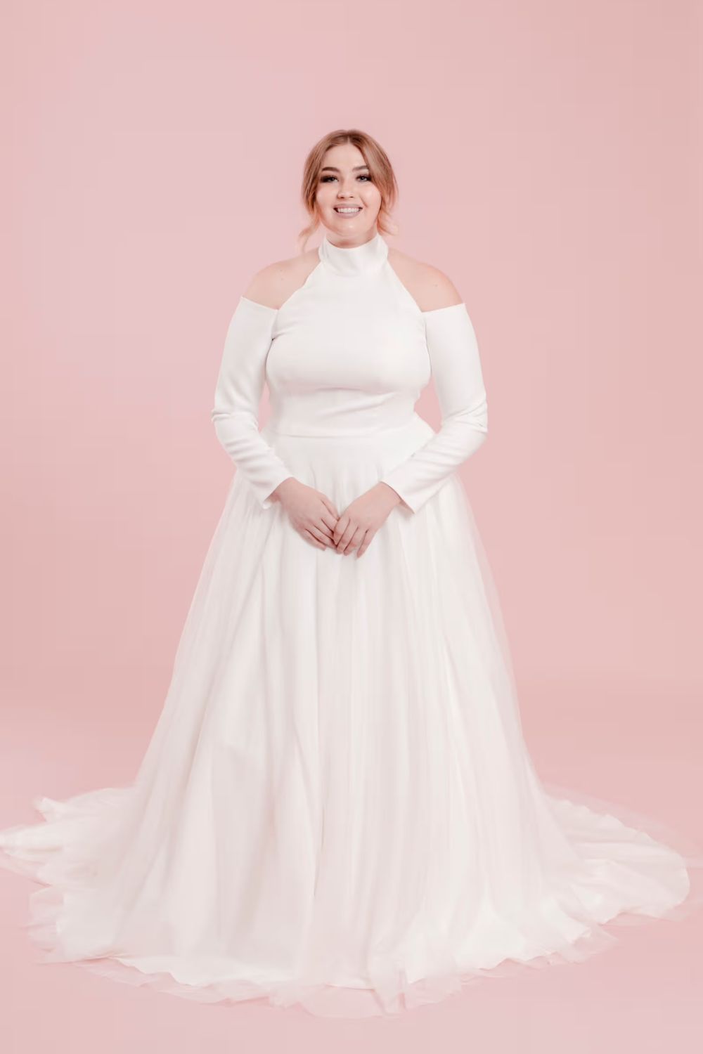 Olia Zavozina Hollie 0