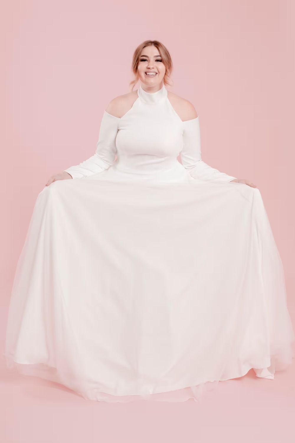 Olia Zavozina Hollie 1