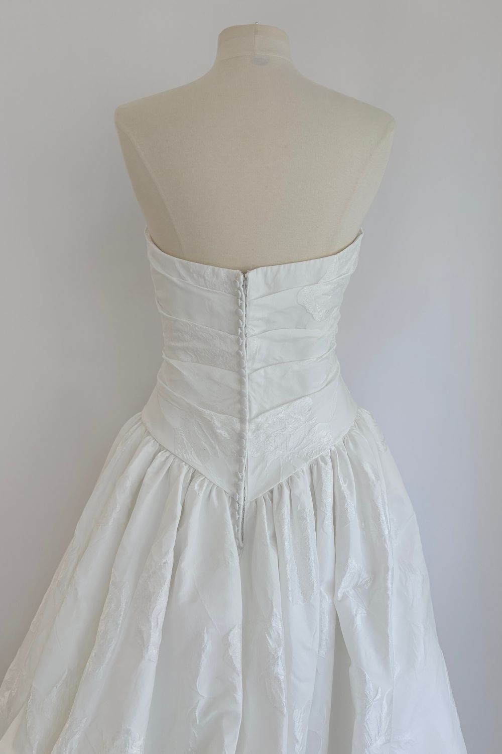 Essense of Australia D4325 2