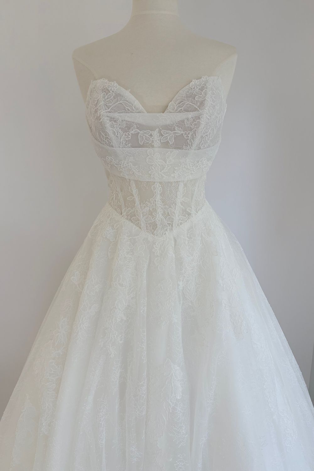 Essense of Australia D4270 1