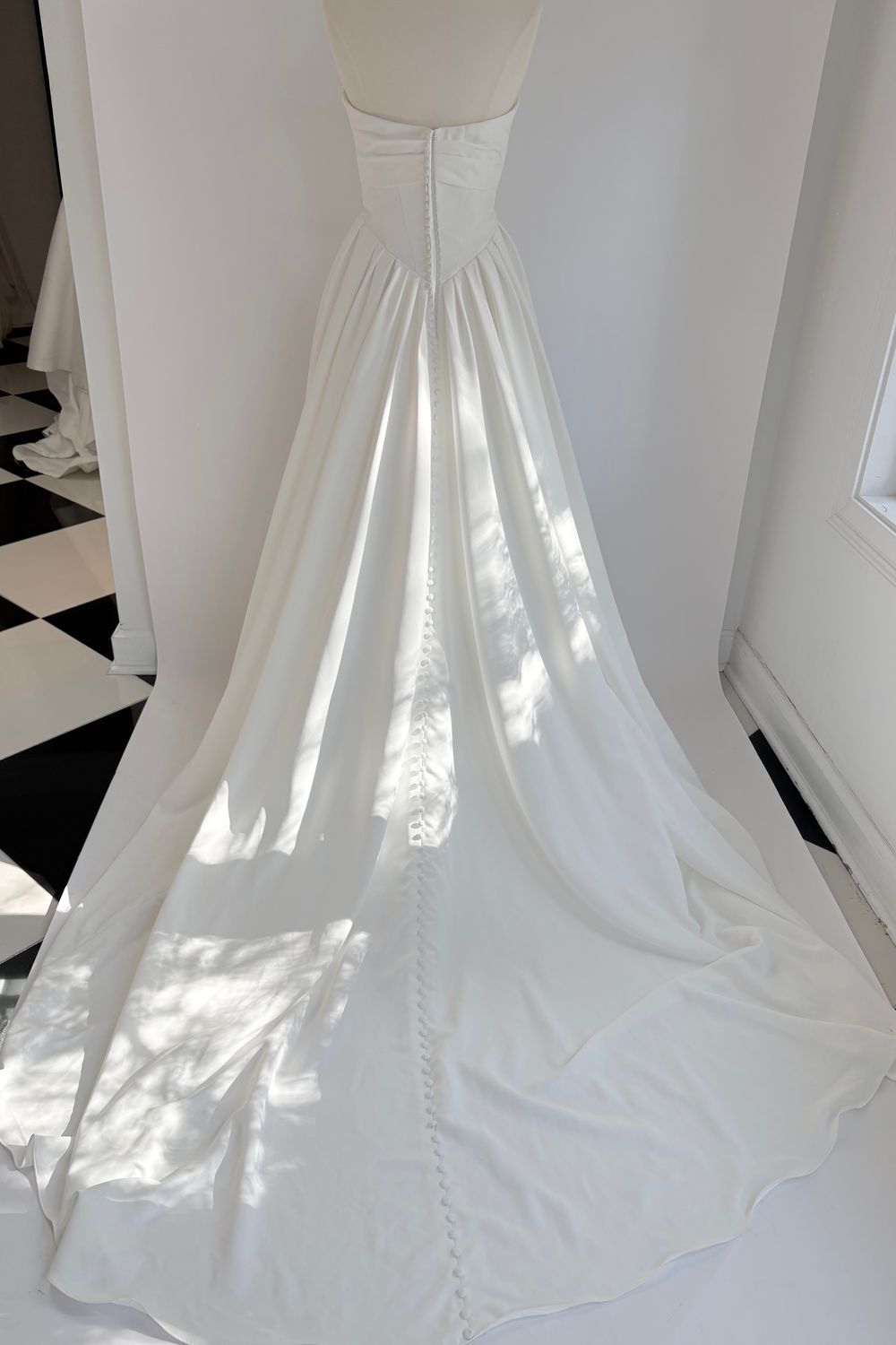 Essense of Australia D4269 2