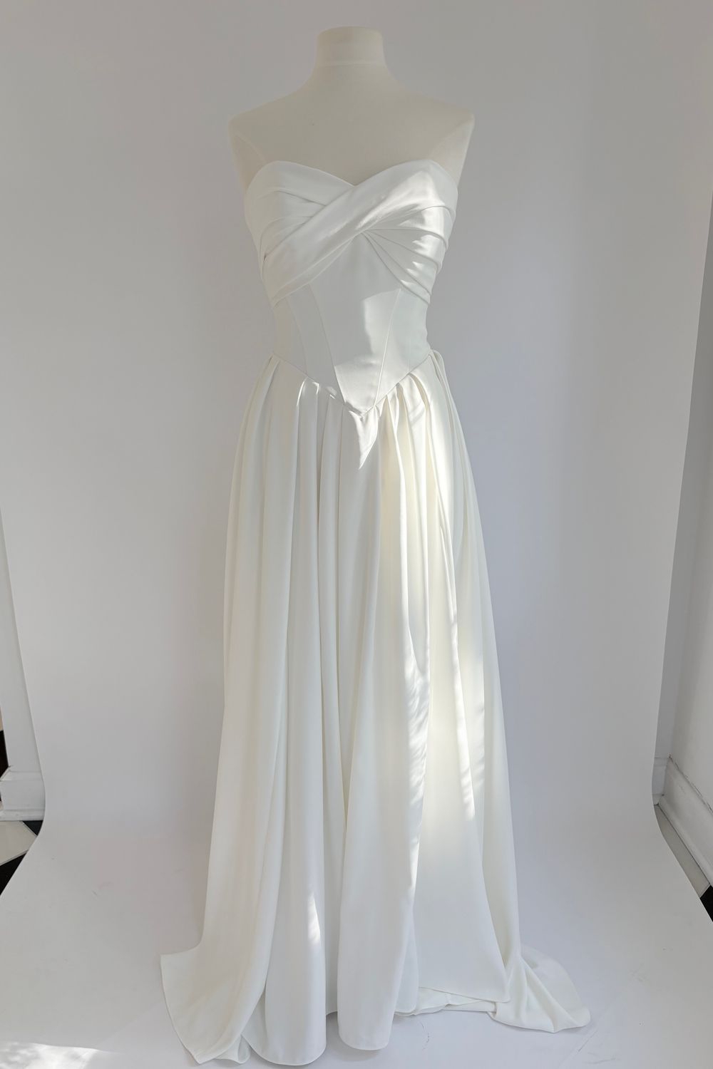 Essense of Australia D4269 1