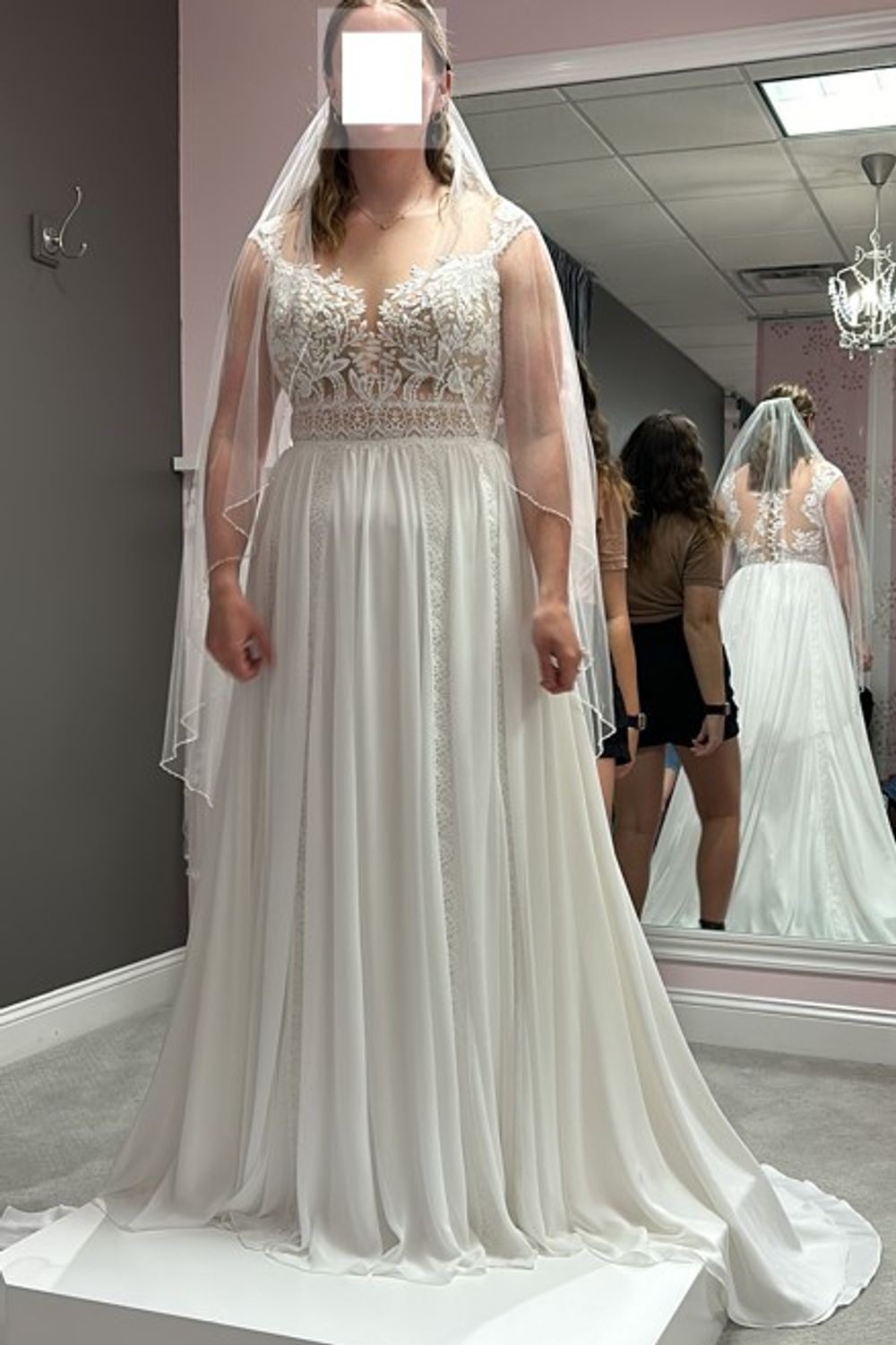 Lillian West Ivory Chiffon & Lace A-Line 0