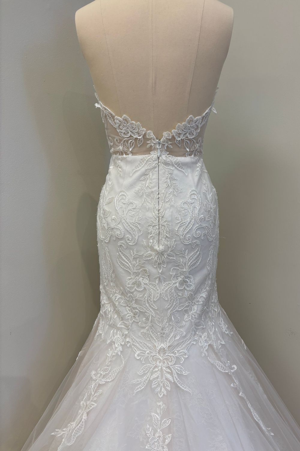 Olia Zavozina Alexis 4