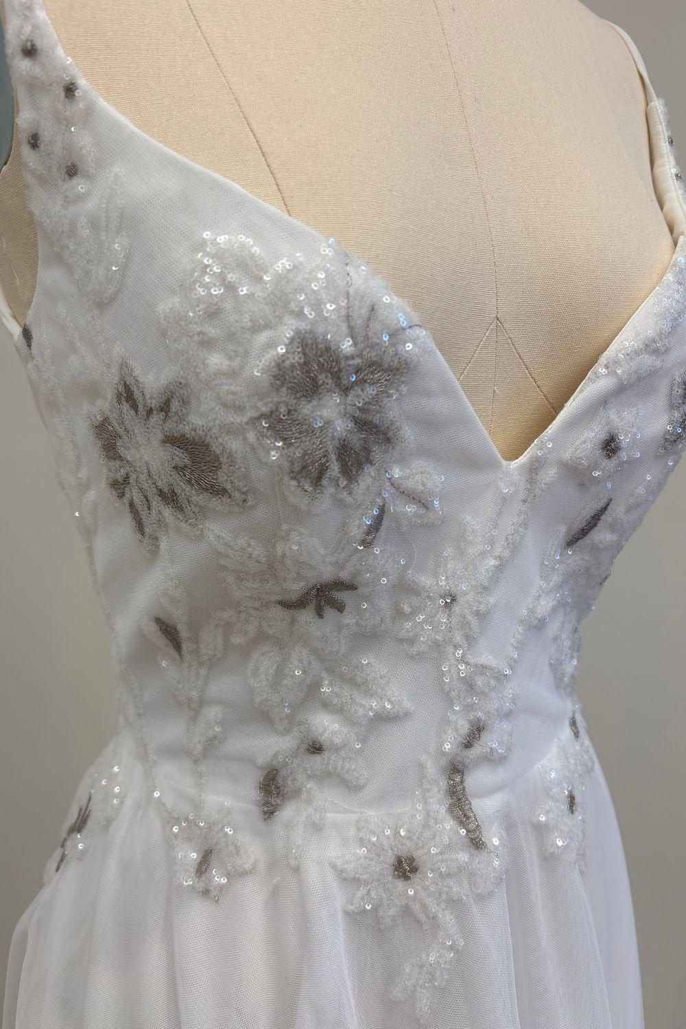 Olia Zavozina Lainey 1