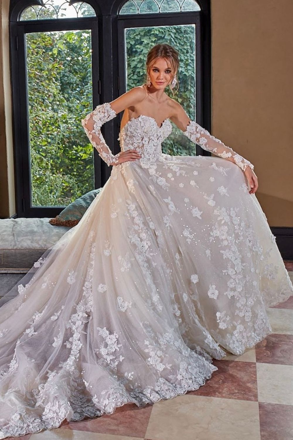 Used Eve of Milady Eve of Milady 357 Wedding Dress