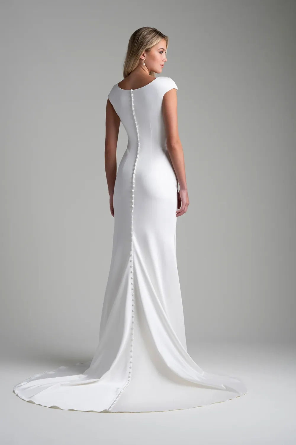 Allure Modest M751 1