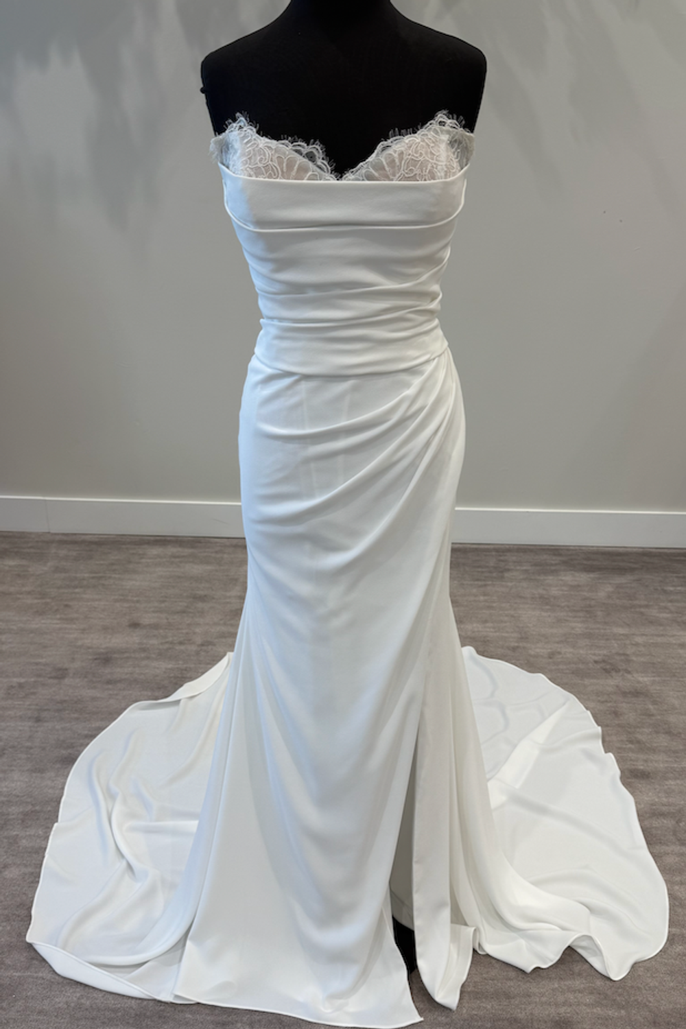 Private Collection Daphne 4