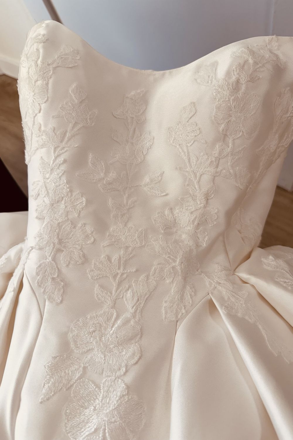 Essense of Australia D4265 9