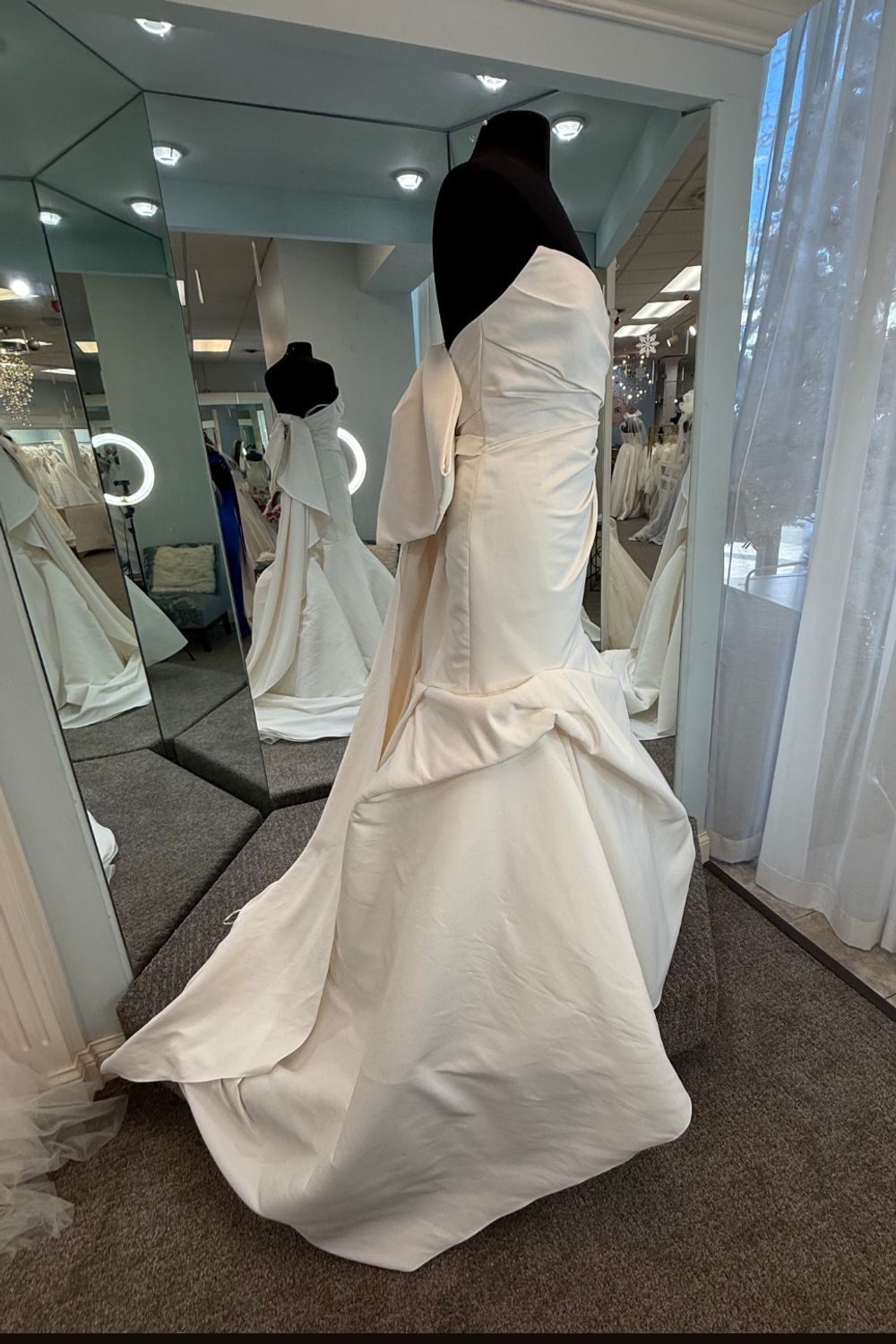 Allison Webb 42111 Carson 4