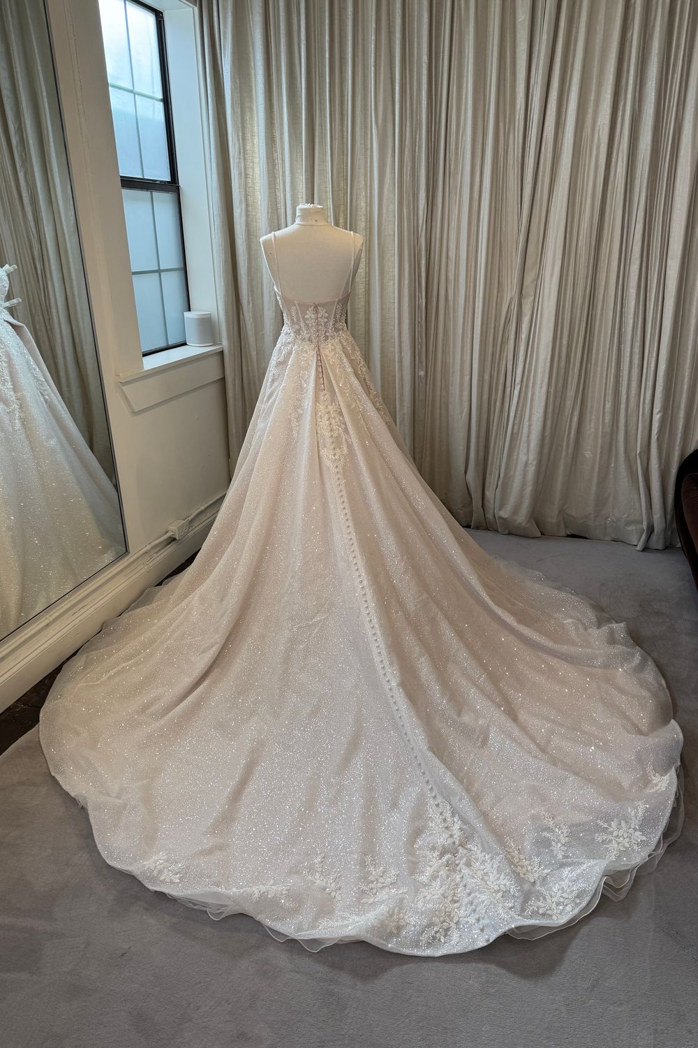 Essense of Australia D3812 8