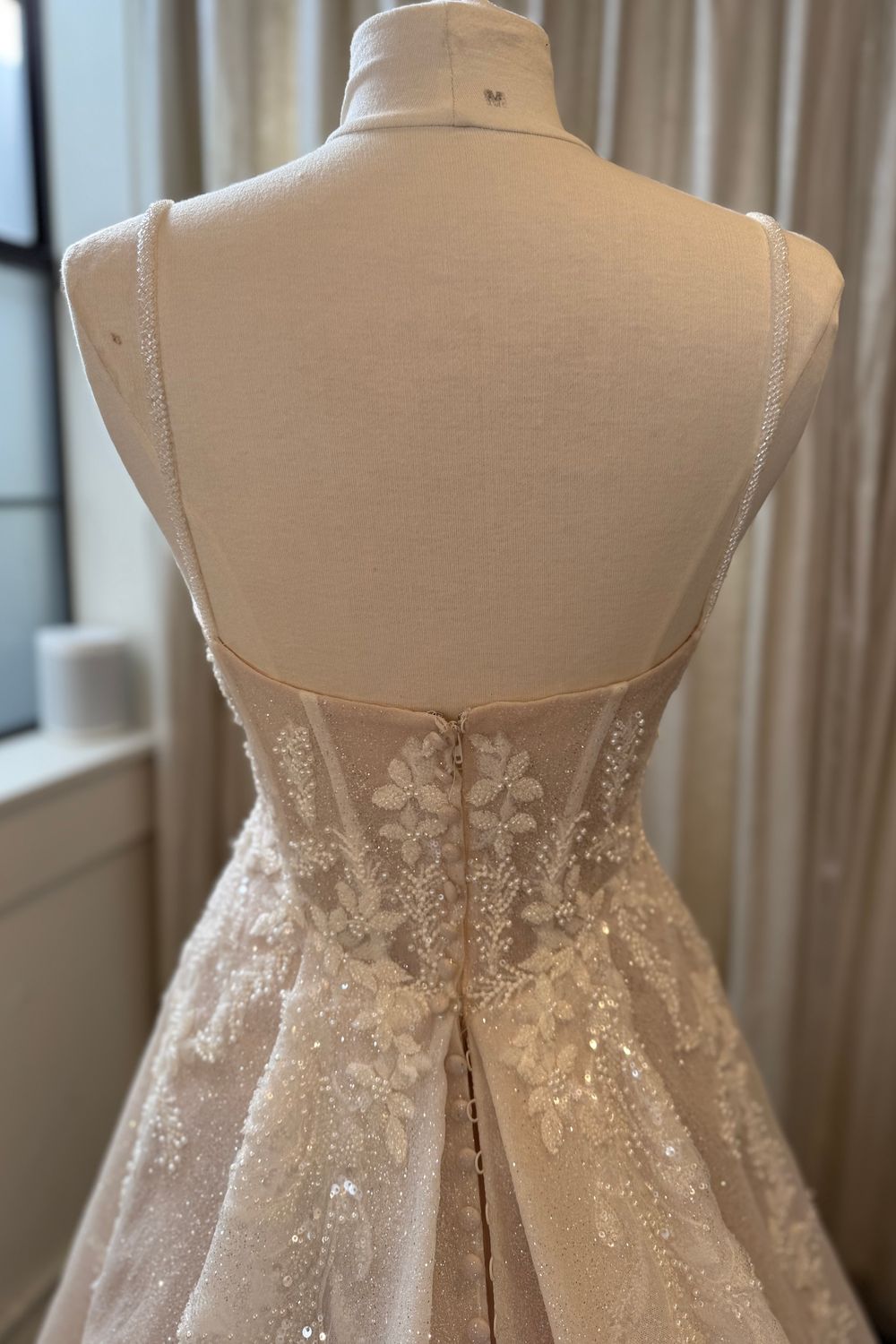 Essense of Australia D3812 6