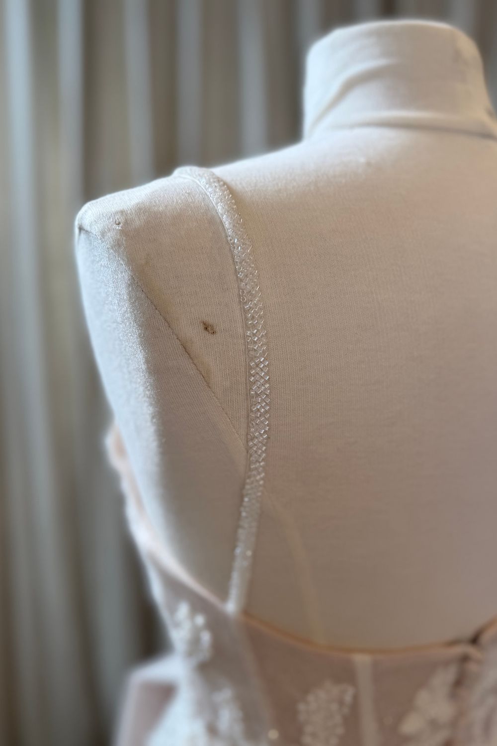 Essense of Australia D3812 5