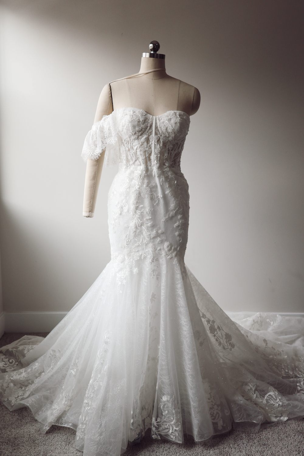 Keo Bridal Desire - Size 18 4