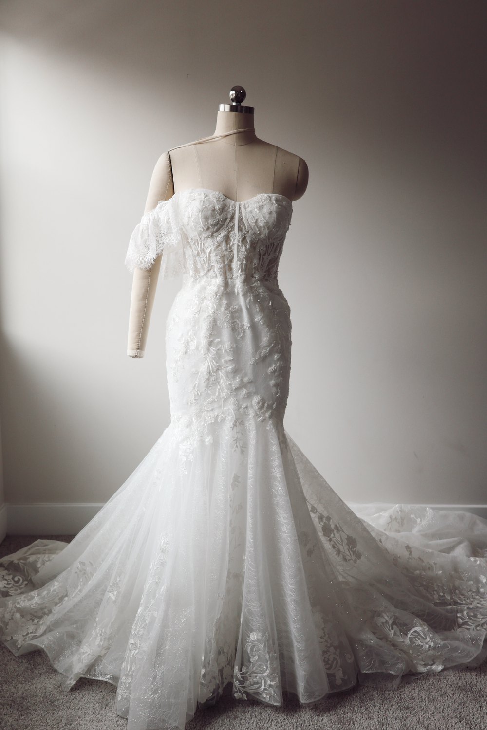 Keo Bridal Desire - Size 16 7
