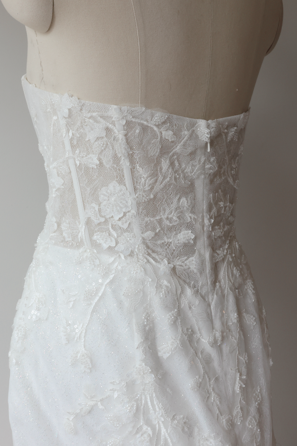 Keo Bridal Desire - Size 16 4