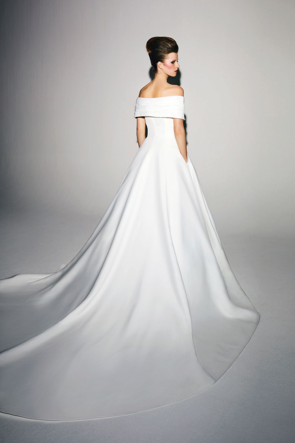 Viktor & Rolf WATTEU BOATNECK GOWN 1
