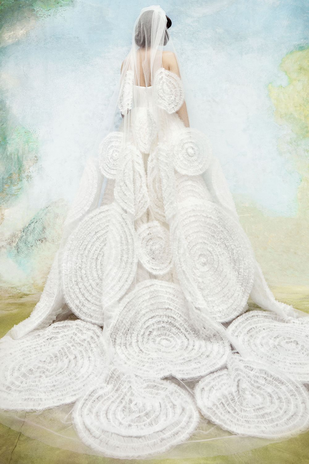 Viktor & Rolf DREAMY TULLE SWIRL VEIL 0