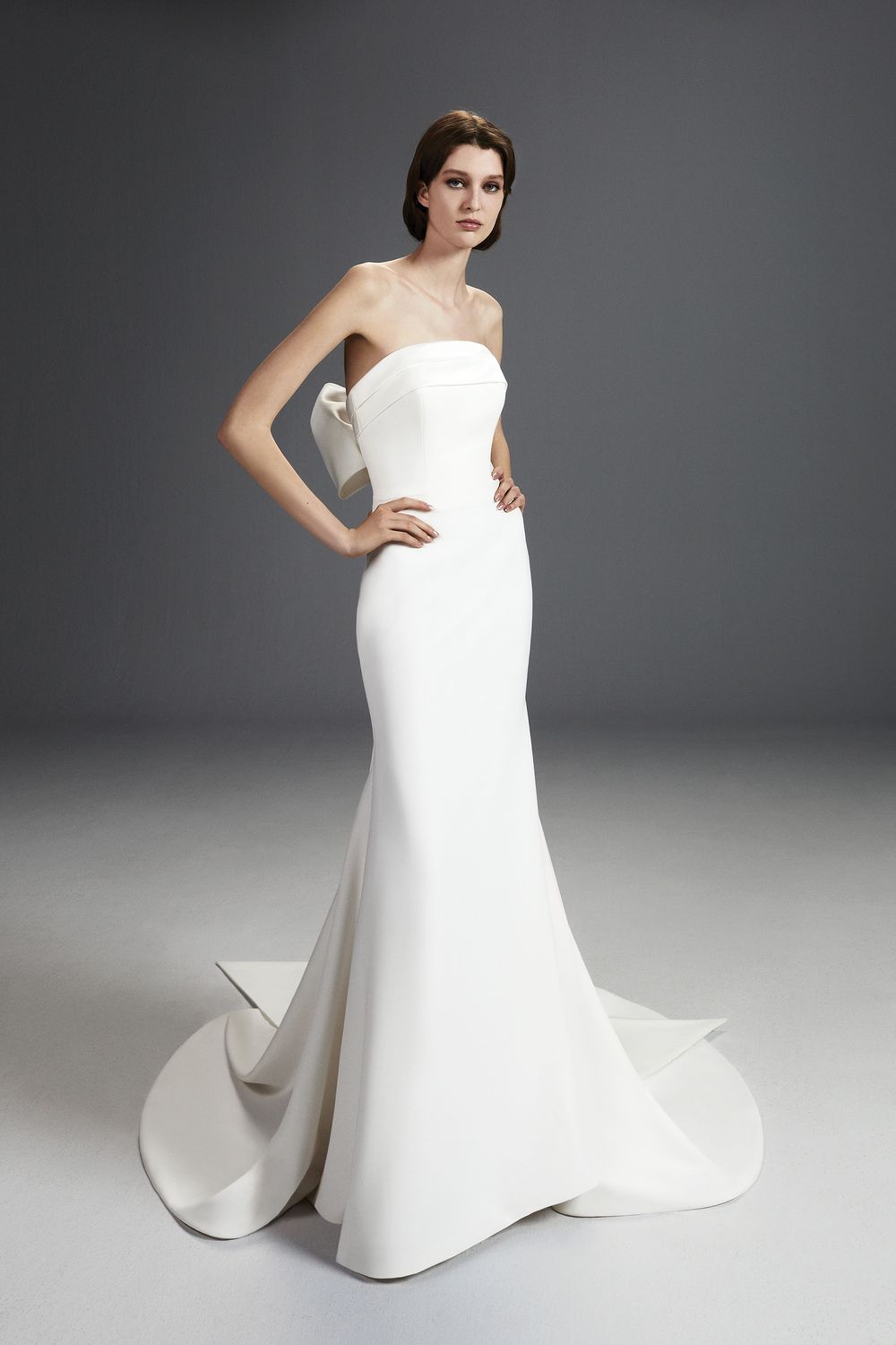 Viktor & Rolf SCULPTED BOW GOWN 0