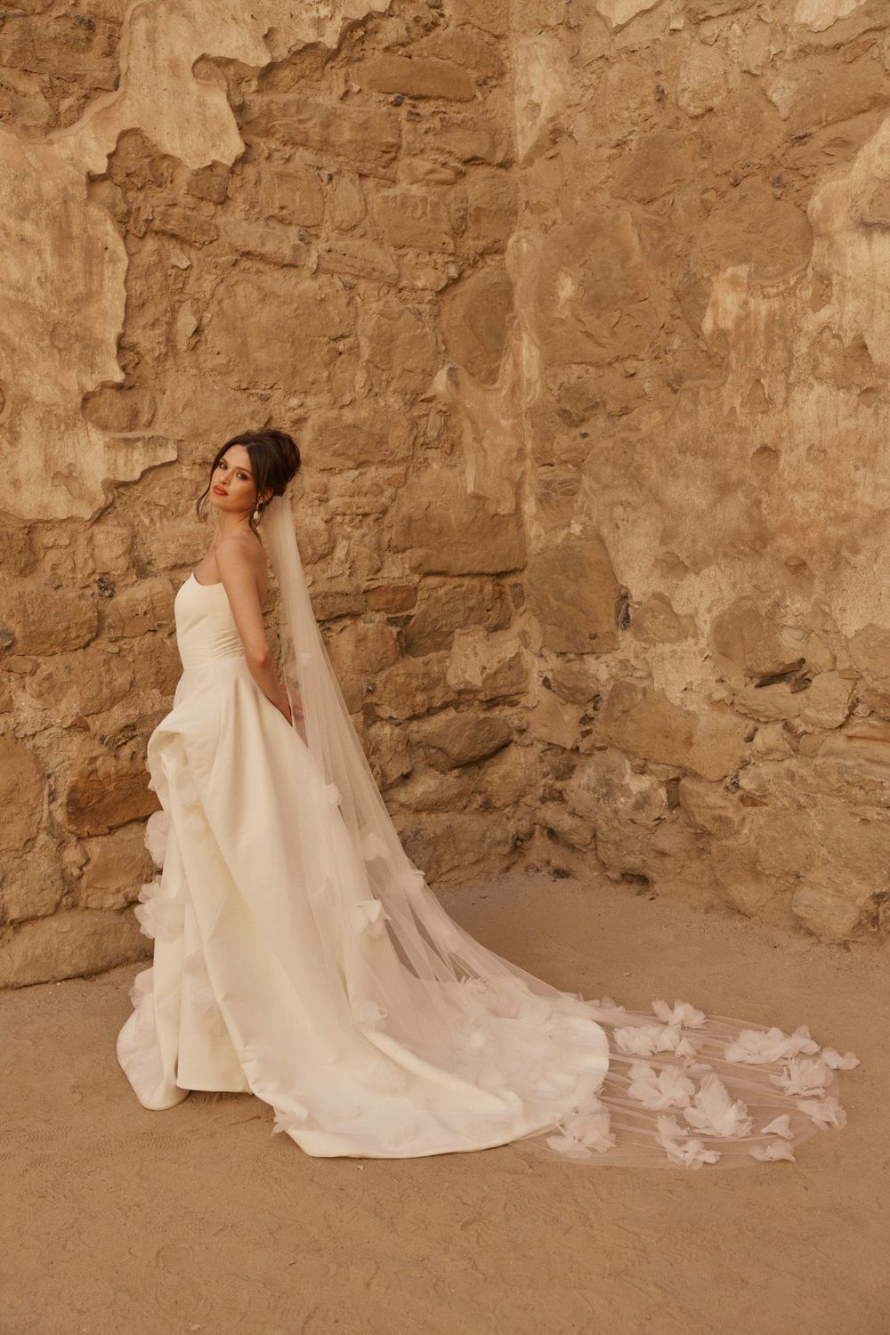 Tara Lauren Carlotta 2