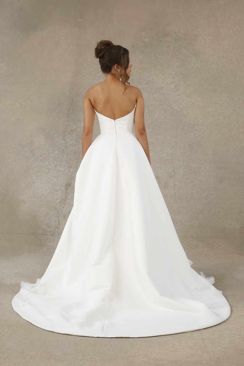 Tara Lauren Carlotta 1