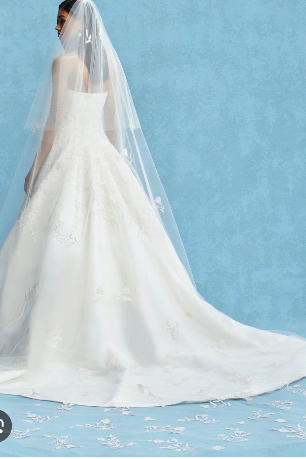 Carolina Herrera “Reign” 2022 collection 1