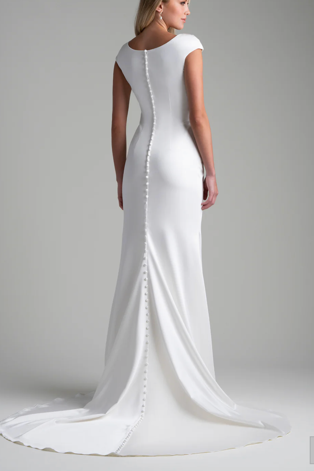 Allure Modest M751 1