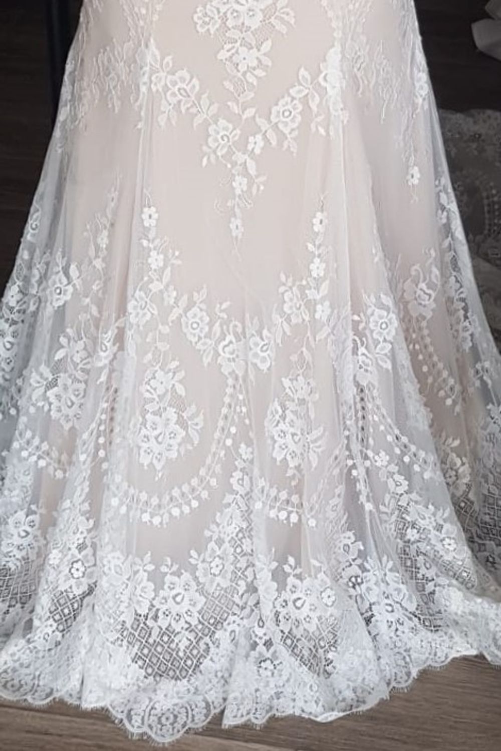 Eti Brener Geometric Floral Lace Mermaid Gown Size 6 7