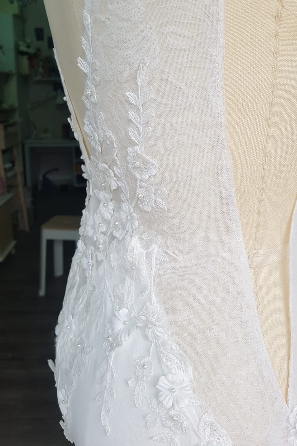 Eti Brener Fit and Flare Ivory Bridal Gown Size 8 4