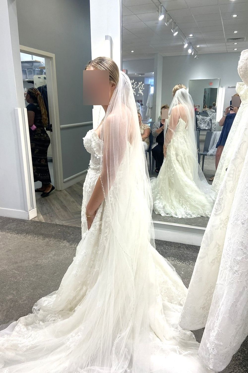 Oleg Cassini CWG958 with Veil 4
