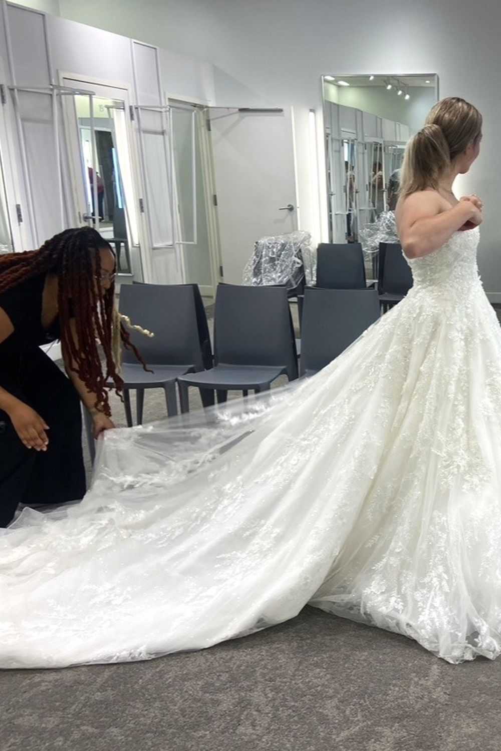 Oleg Cassini CWG958 with Veil 8