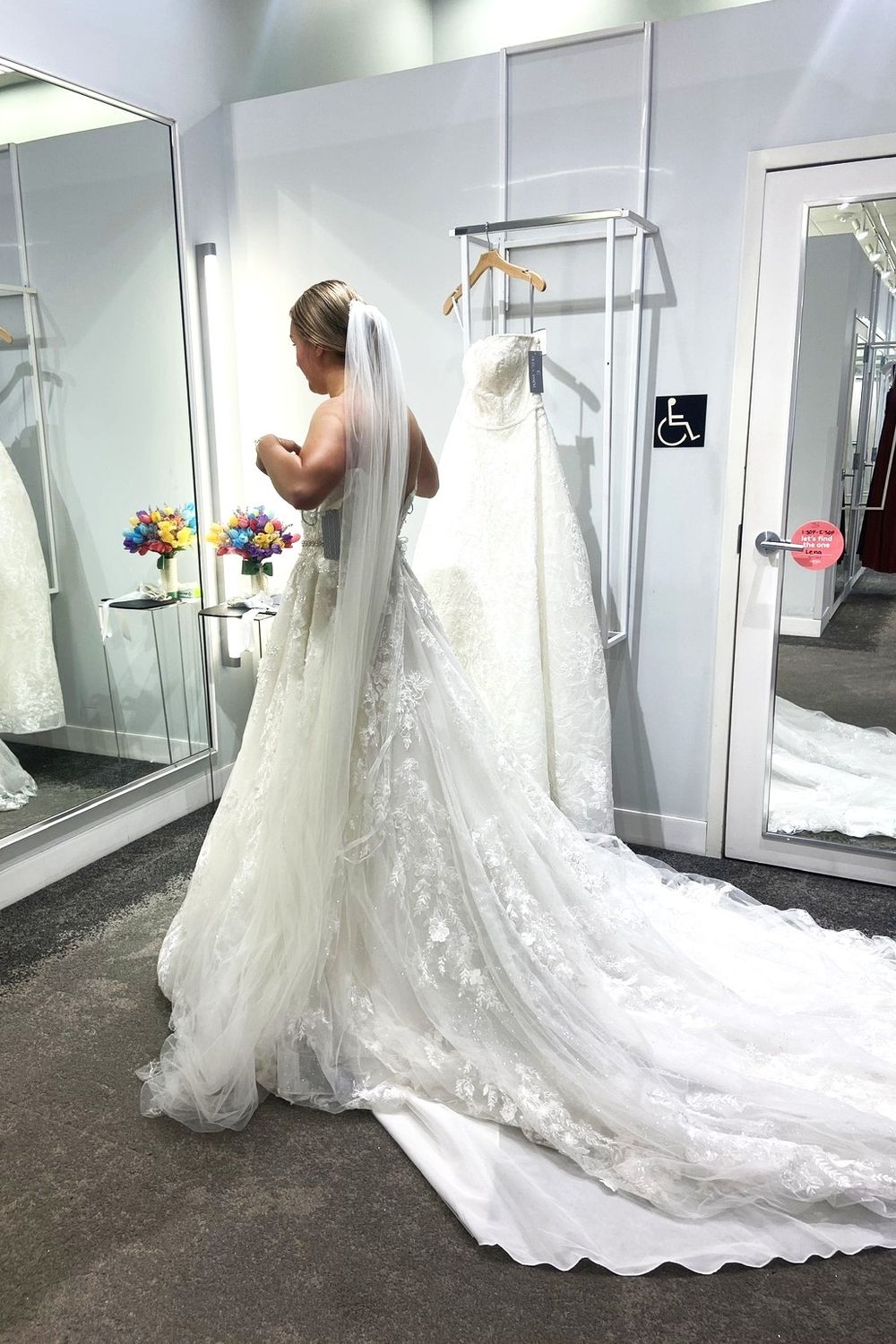 Oleg Cassini CWG958 with Veil 5