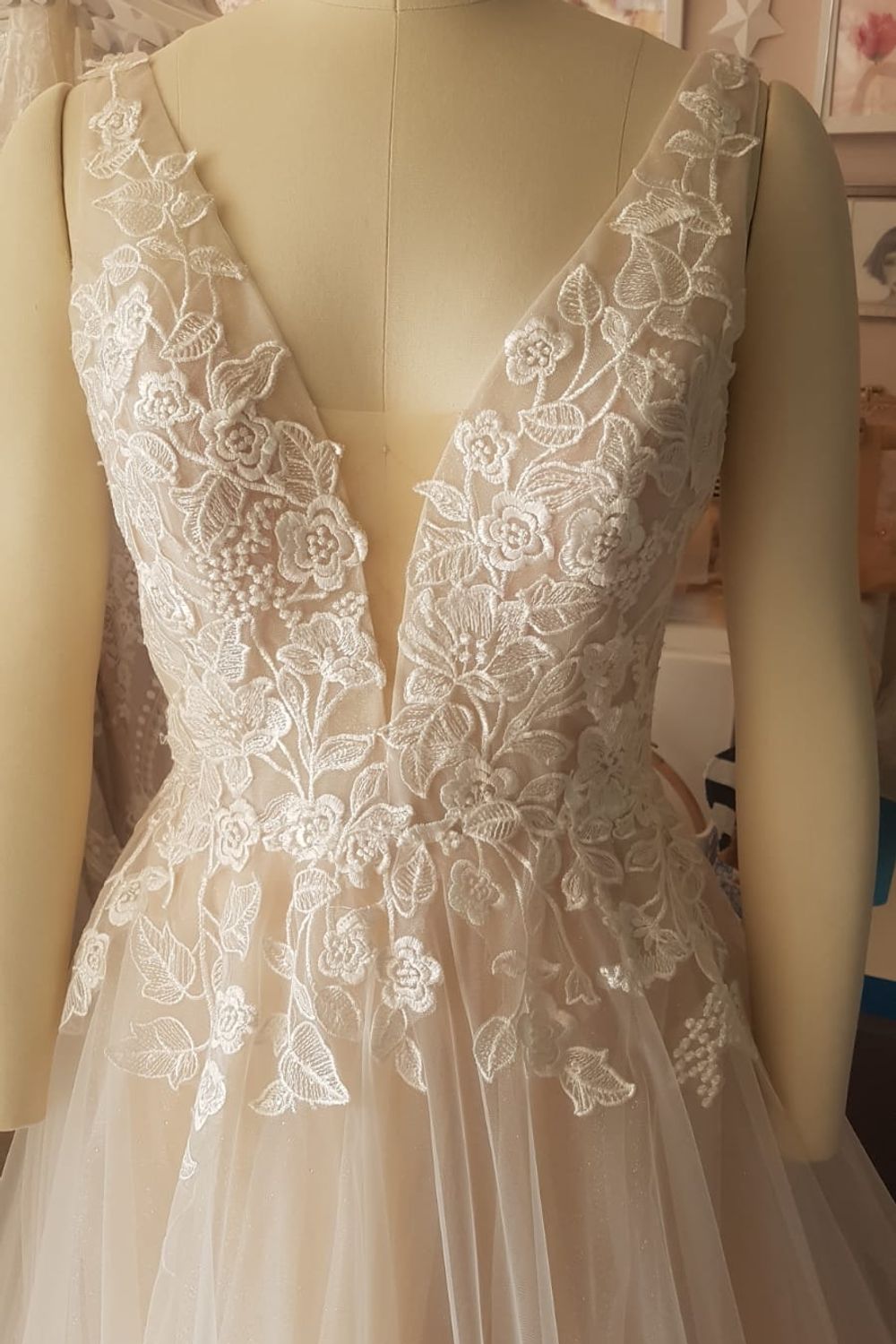 Eti Brener A-Line Tulle Wedding Dress Size 12 3