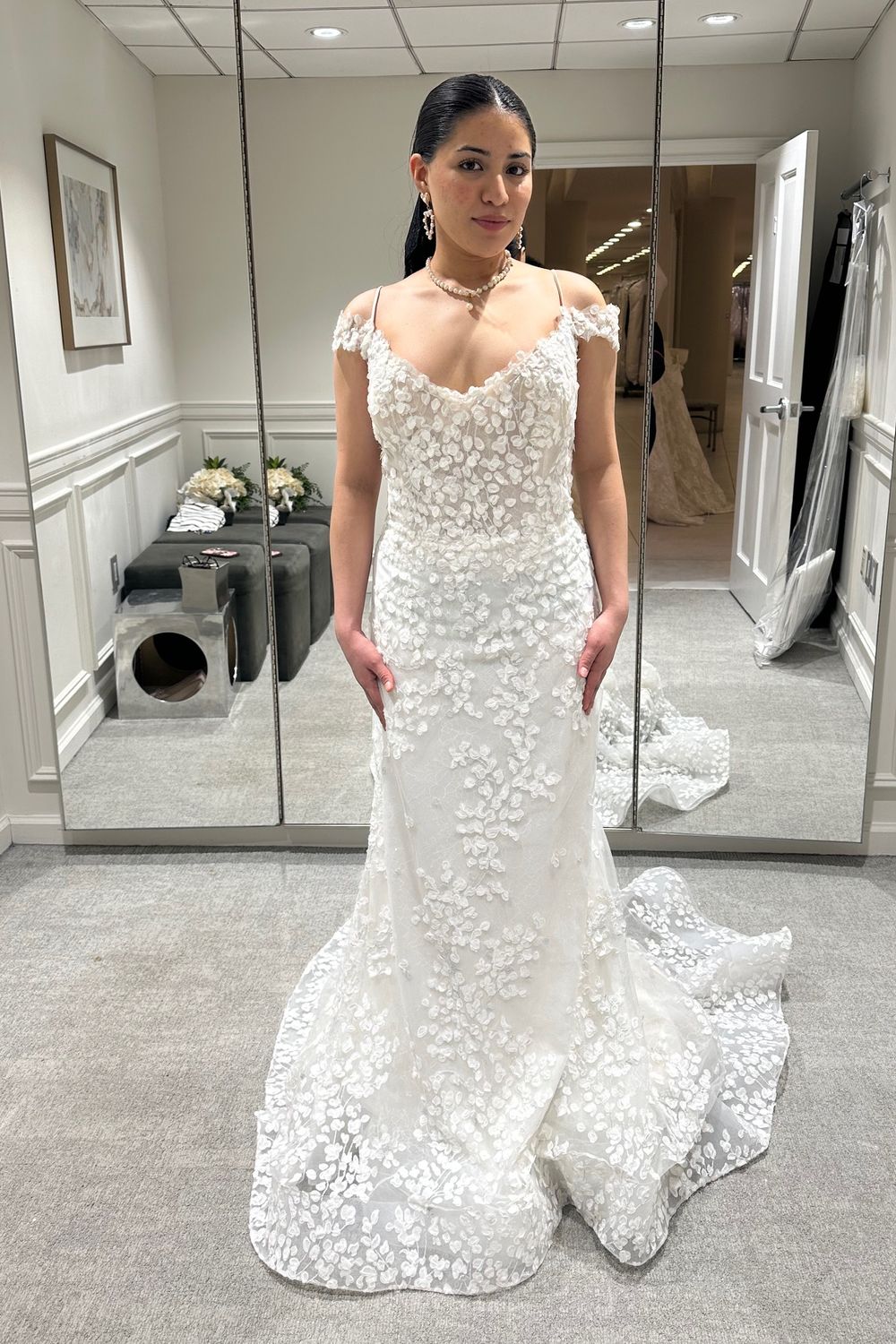 Never Worn Lazaro Olivia with Veil Wedding Dress