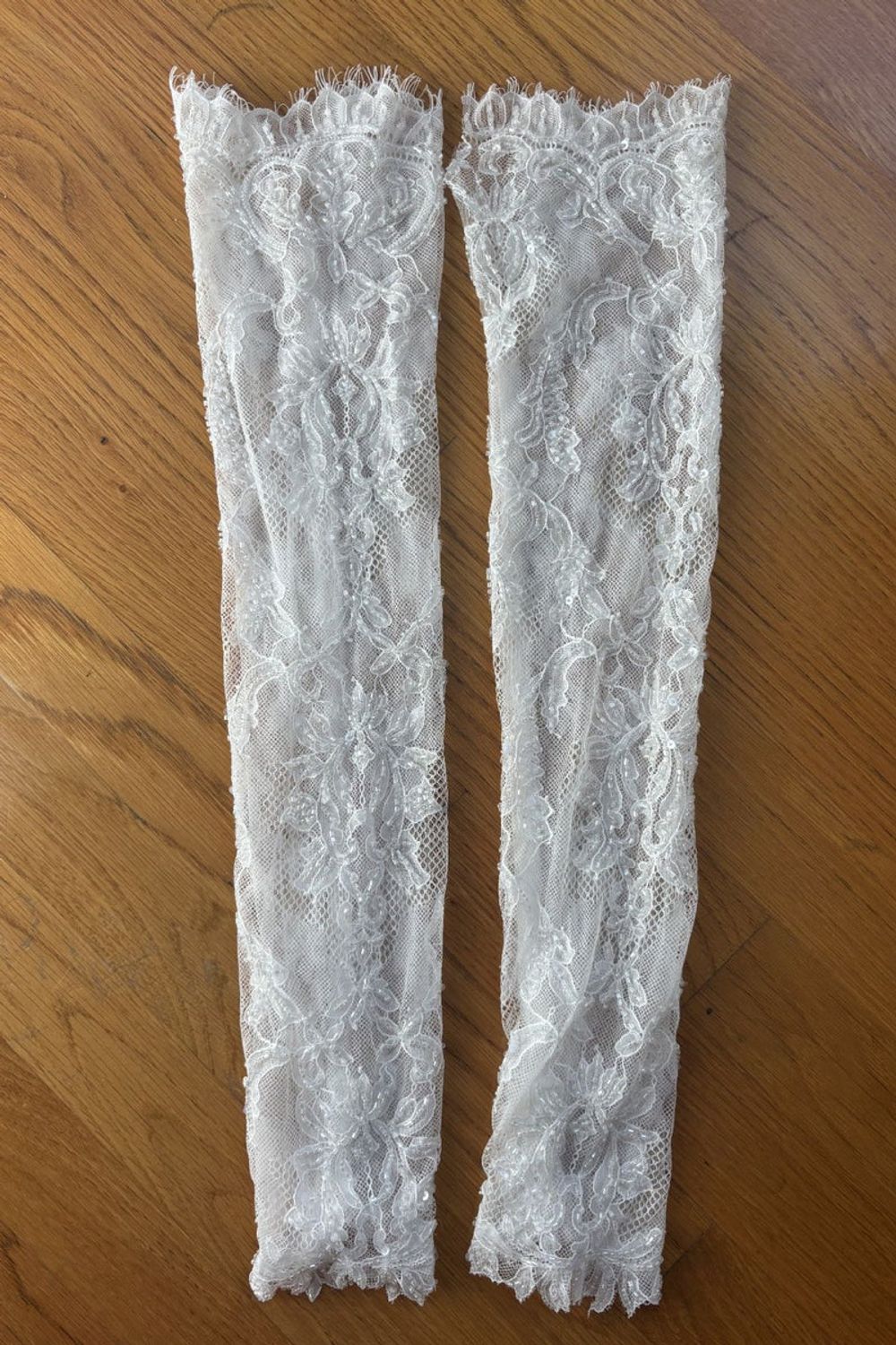 Lee Petra Grebenau Charlotte with Sleeves 2