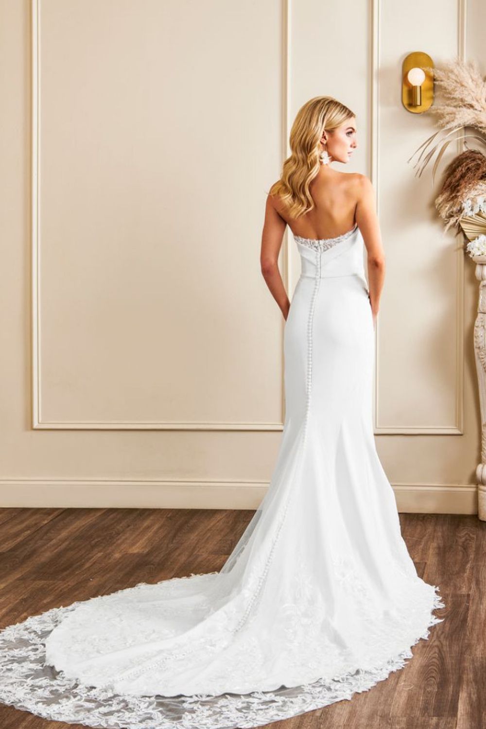 Kelly Faetanini Brighton 1