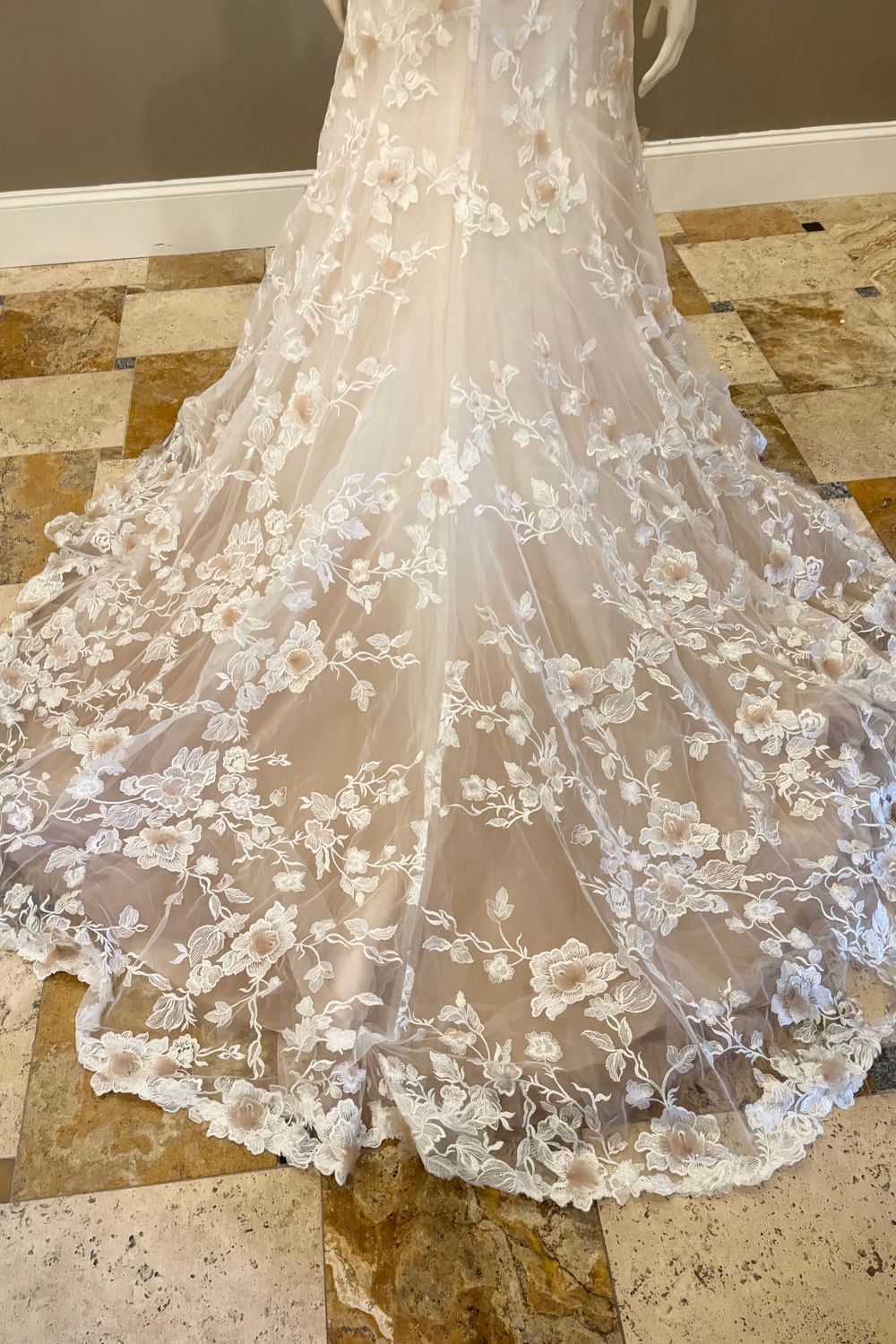 Kelly Faetanini PEONY 6