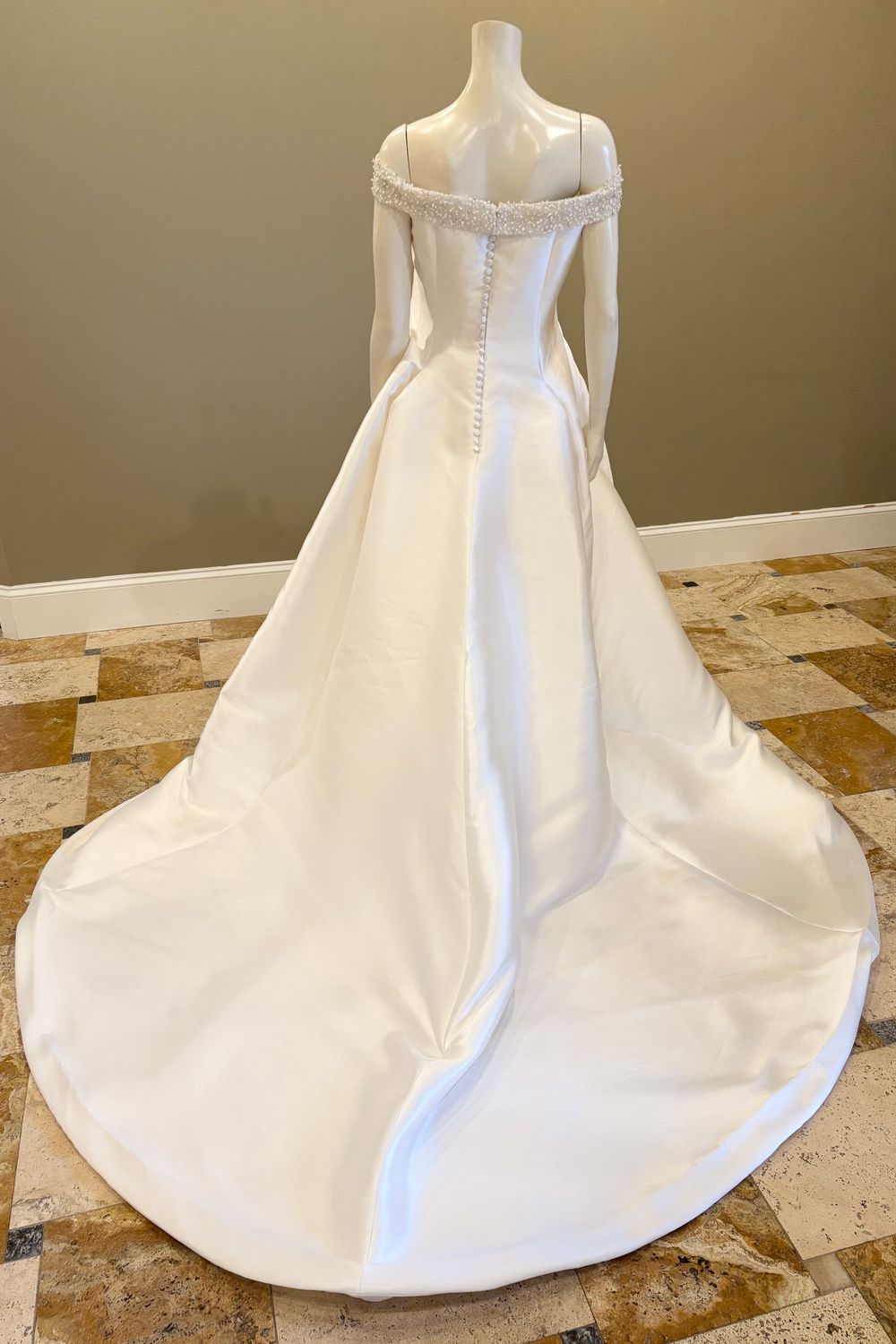 Pronovias REA 3