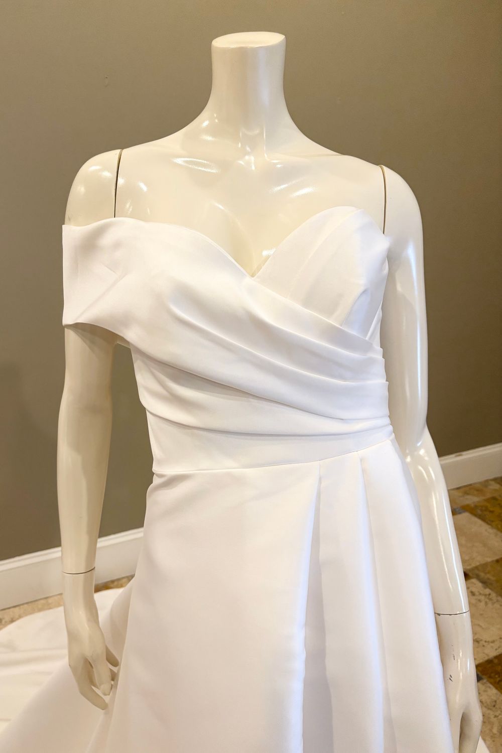 Essense of Australia D3570 4